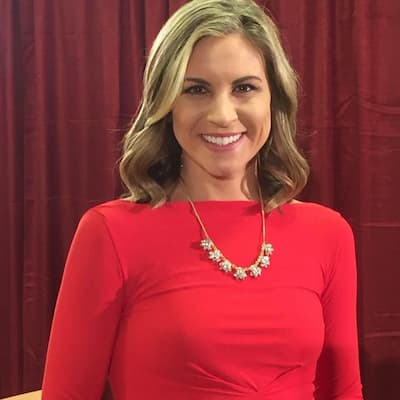 Kelly Sullivan Photo
