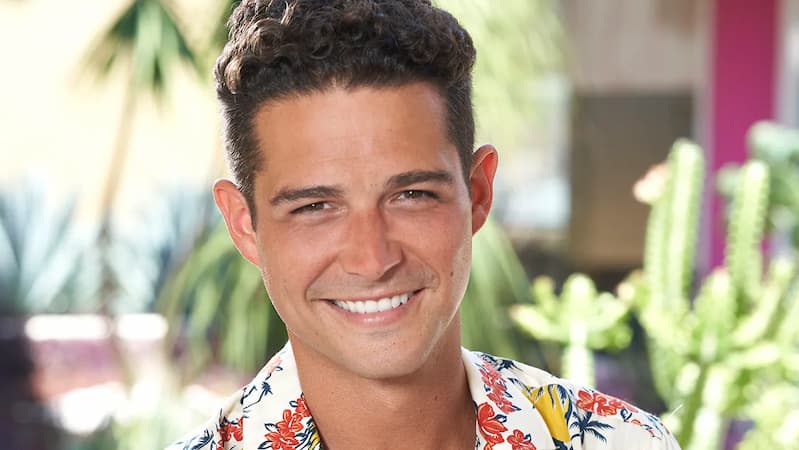 Wells Adams